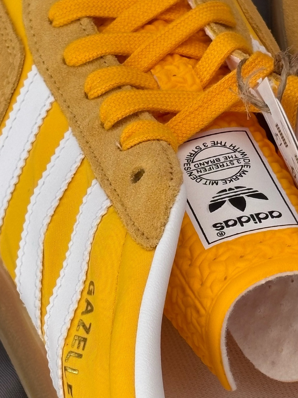 Adidas Gazelle Yellow White Gum Suede Men’s Size 12 New No Box - Picture 5 of 16